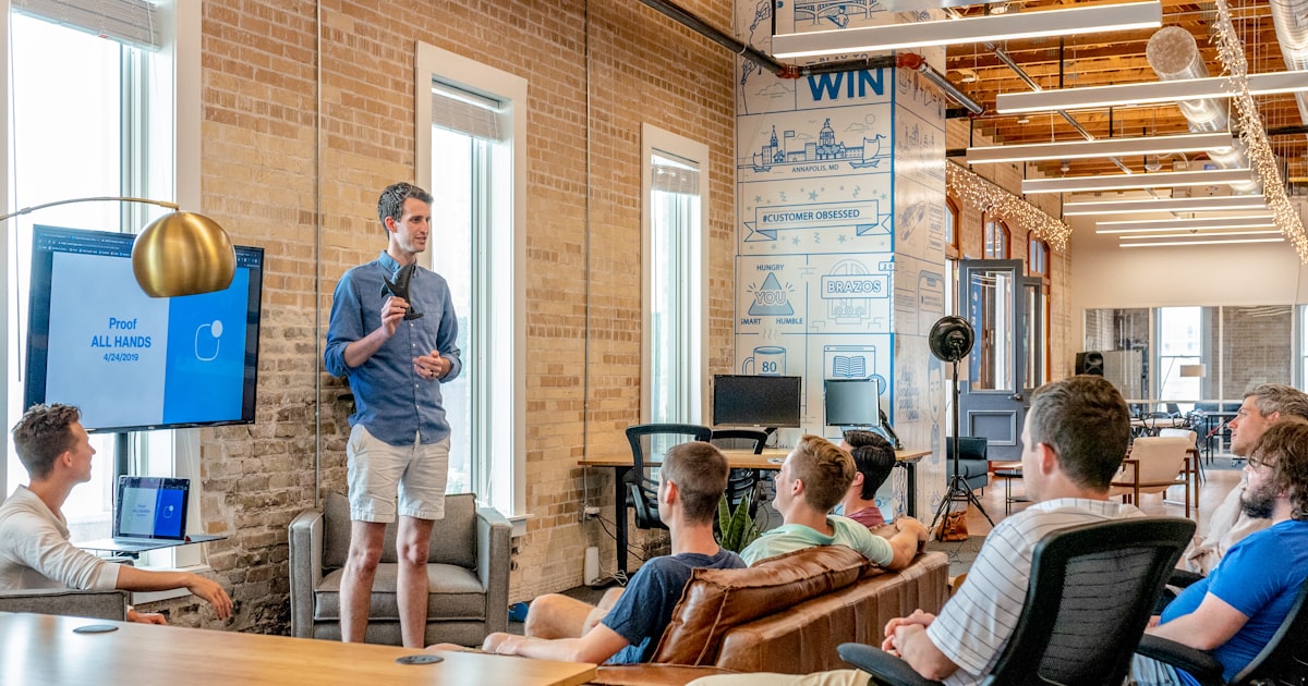 5 Reasons to Join a Local Business Group (And What to Look For)