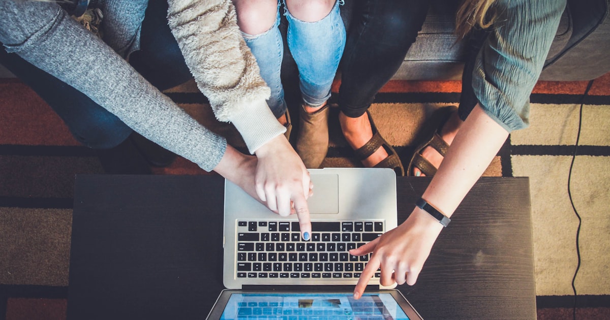 Why Stories Beat Facts in Networking Videos: The Simple Framework That Makes You Memorable