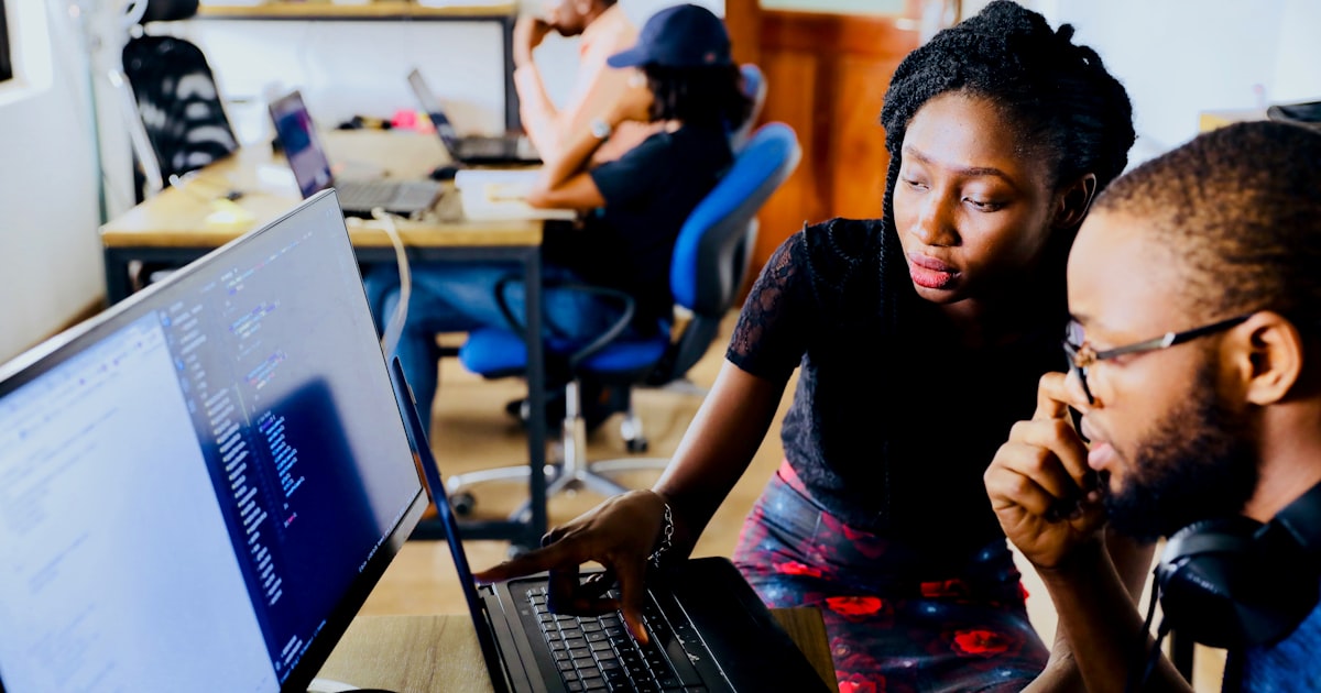Rhythm of Business vs. DIY Networking: An Honest Comparison