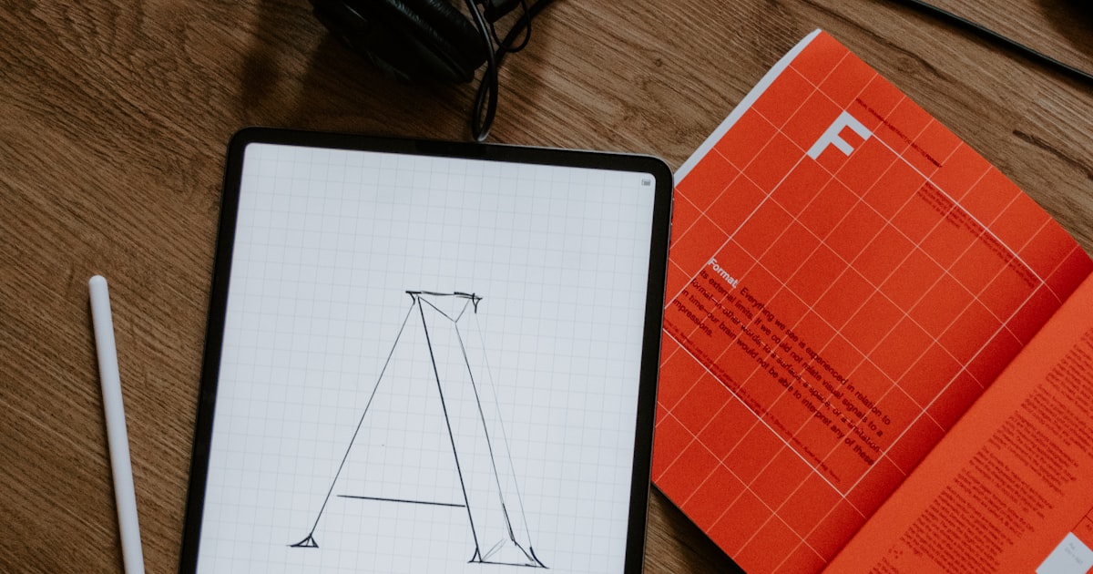 7 Digital Tools That Make Summer Networking Follow-Up Easier